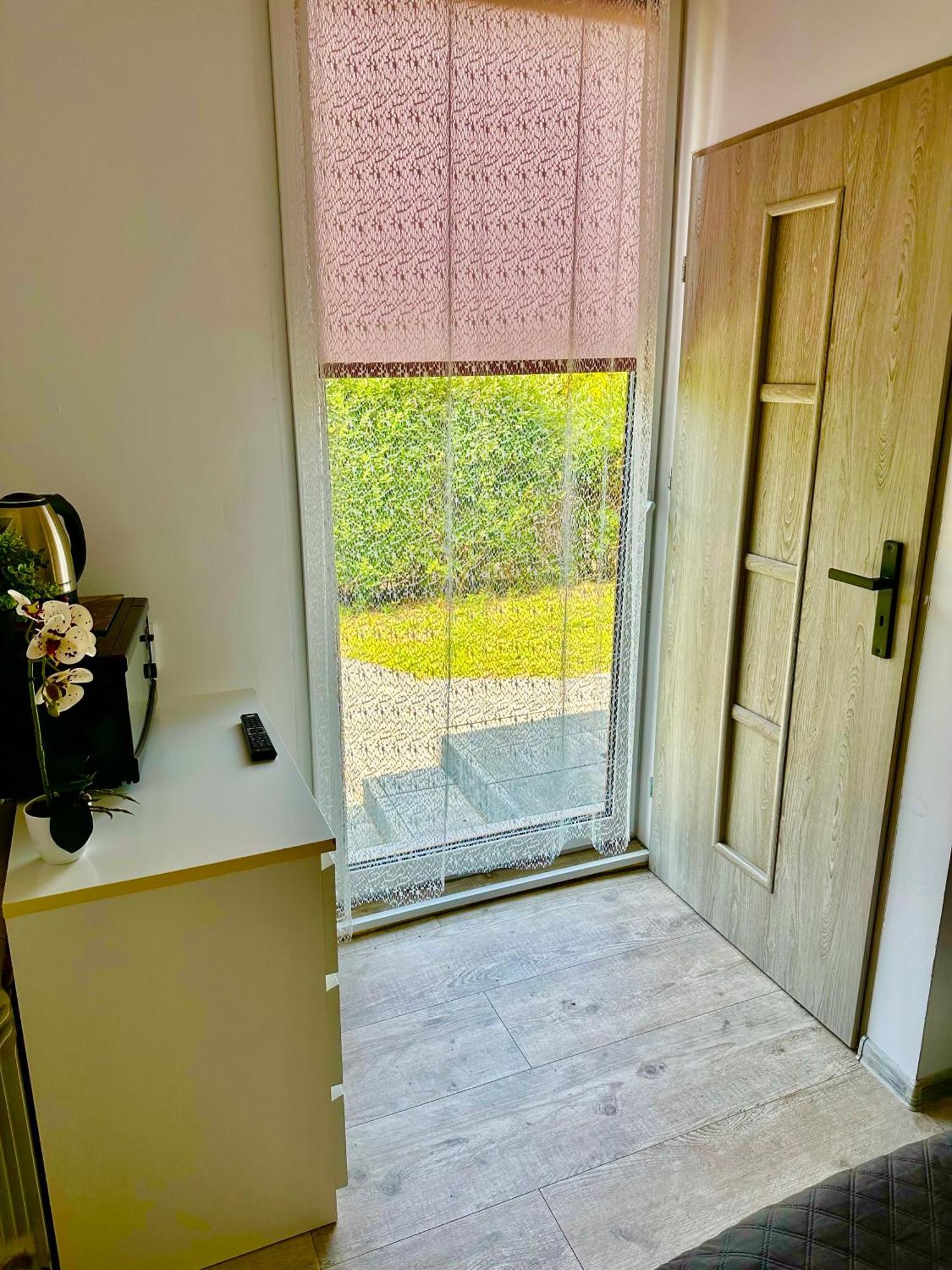 Apartament Nr 5 Lub 6 Przy Sali Kominkowej Przeczyce Exterior photo