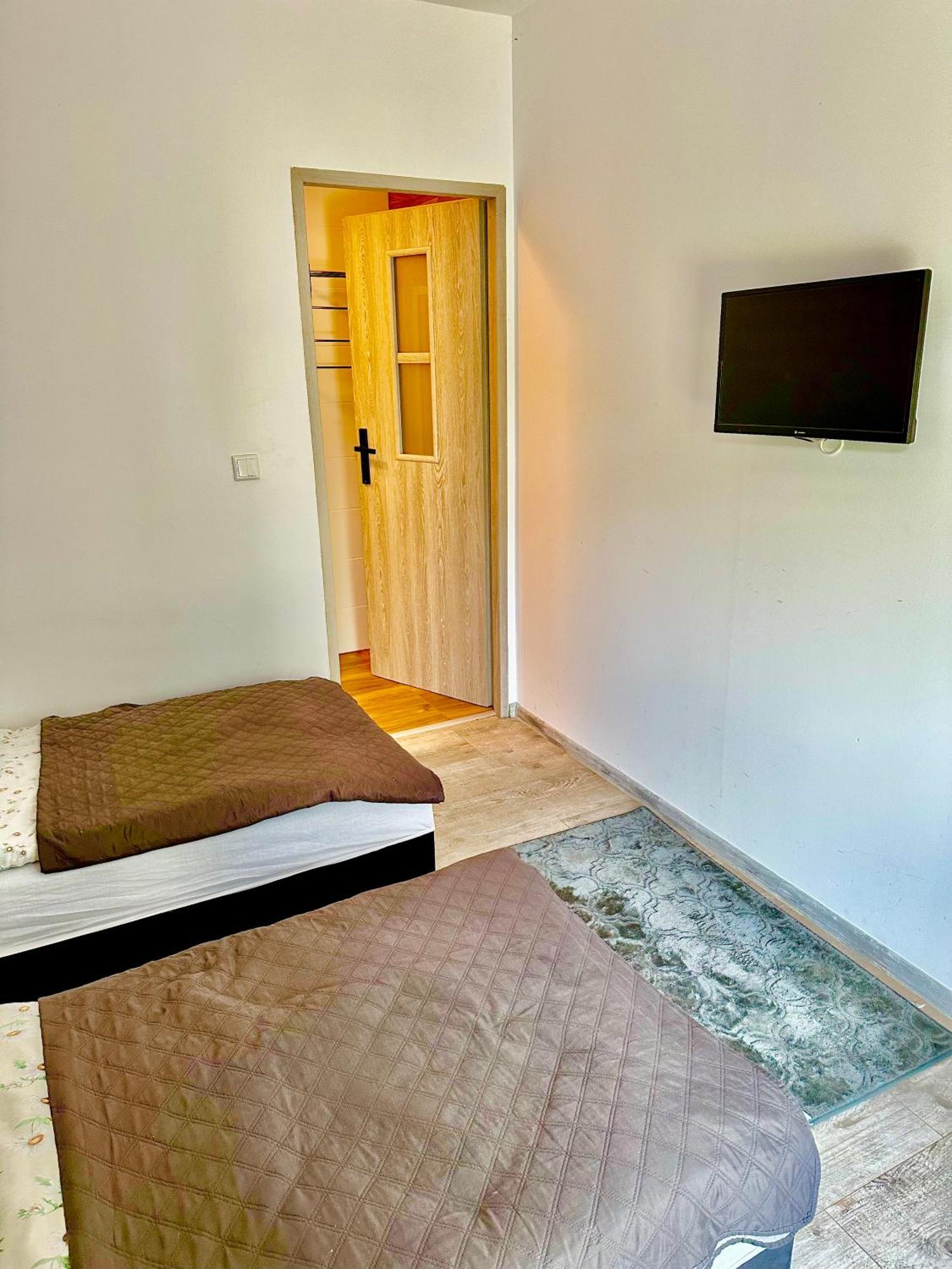 Apartament Nr 5 Lub 6 Przy Sali Kominkowej Przeczyce Exterior photo